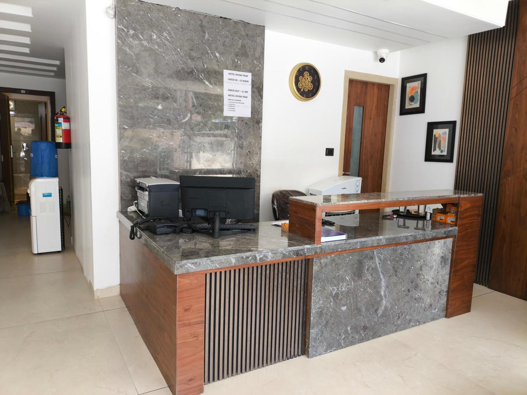 Hotel Divine Peak Pachmarhī エクステリア 写真