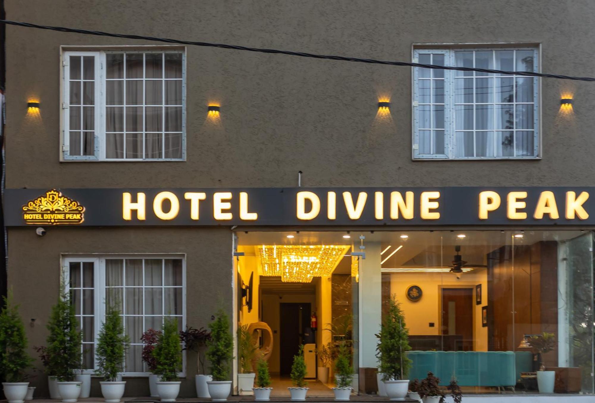Hotel Divine Peak Pachmarhī エクステリア 写真